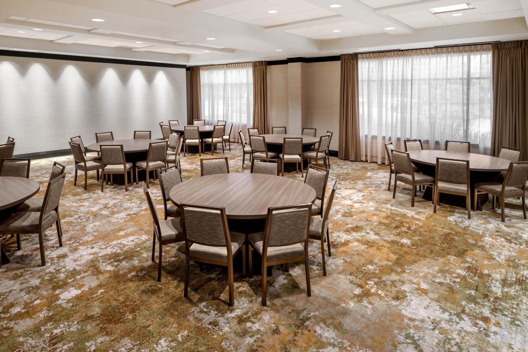 Hotel The Westin Dallas Stonebriar Golf & 4*